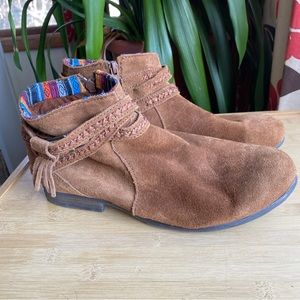 Minnetonka Dusty Brown Dixon Boots Booties with Zippers